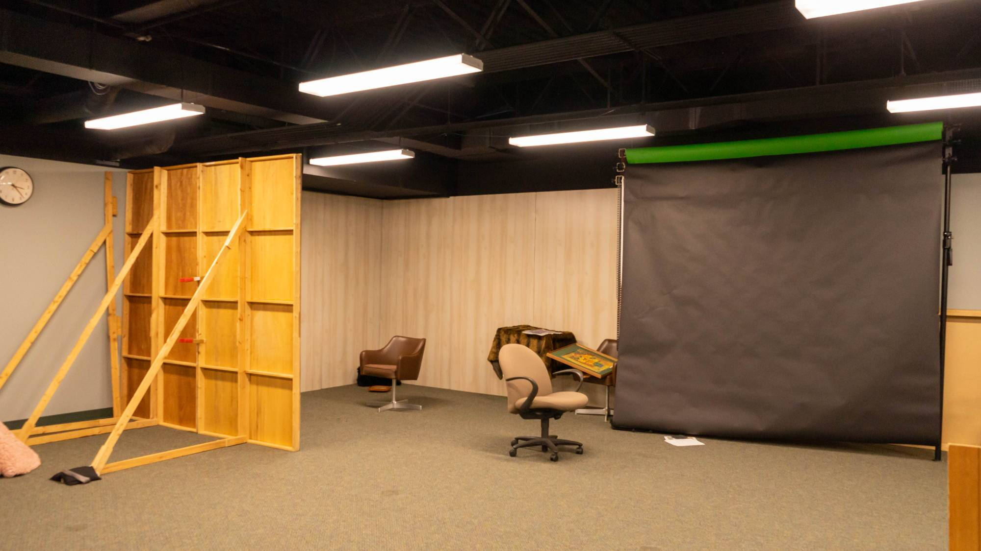 classroom backdrop setup